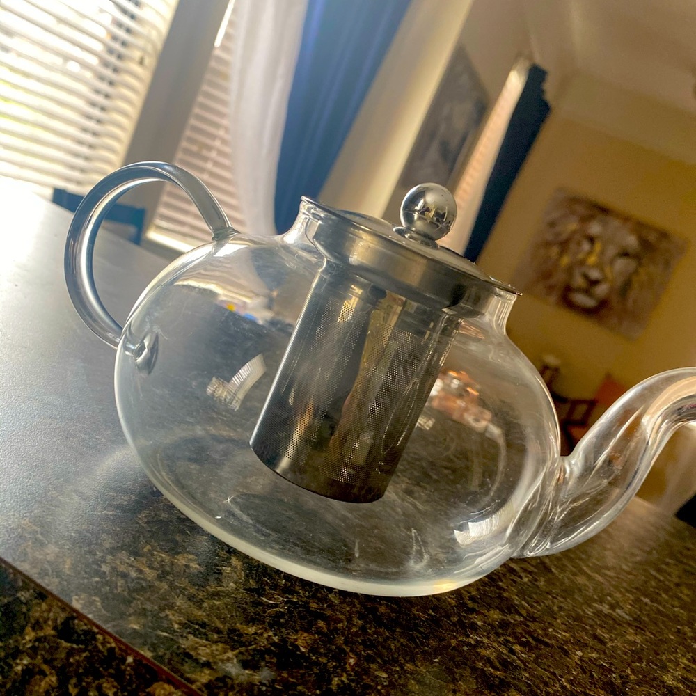 Glass teapot
